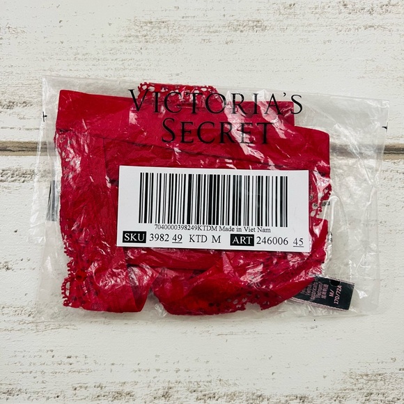 M Victoria’s Secret Very Sexy Strappy Crotchless Cheekini Rare Retired Style - Picture 10 of 10